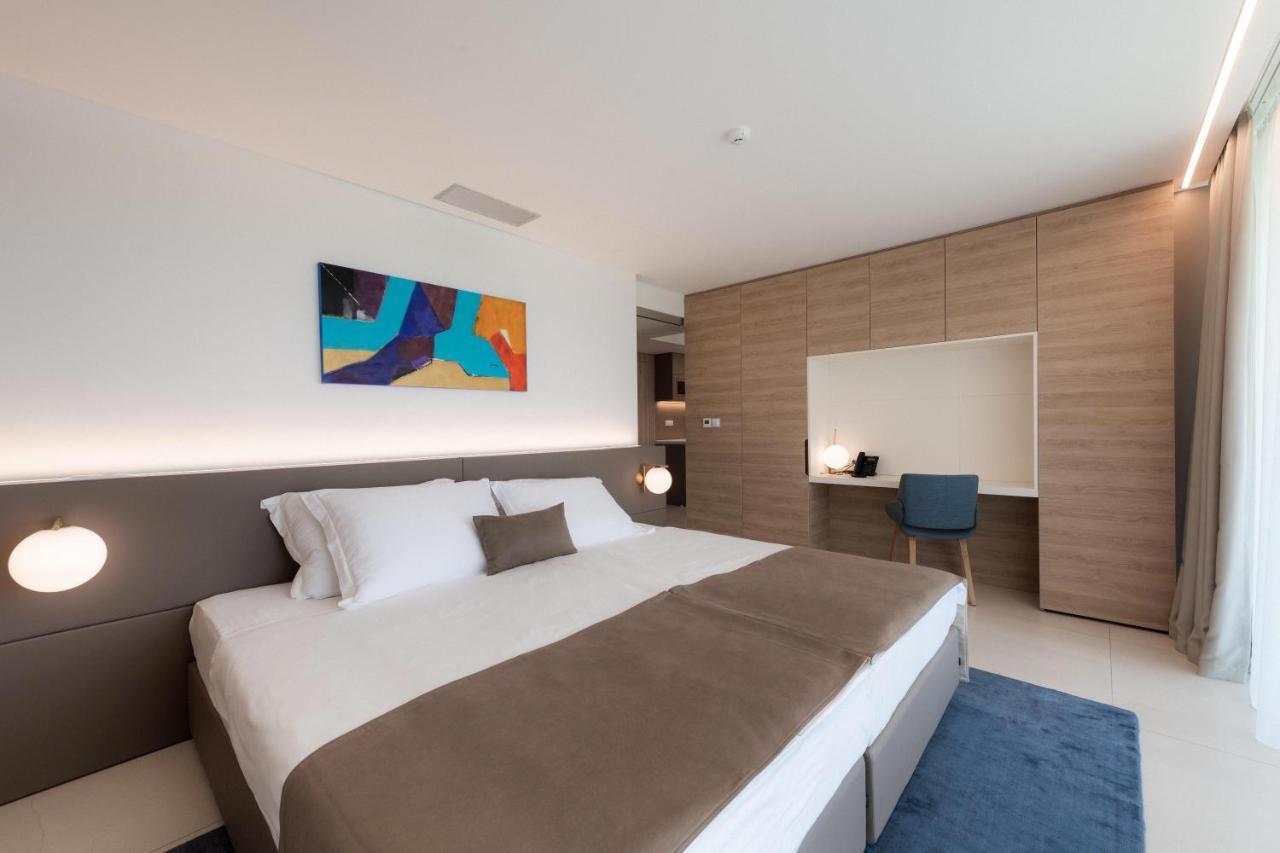 Aparthotel Joel Novalja Exteriér fotografie