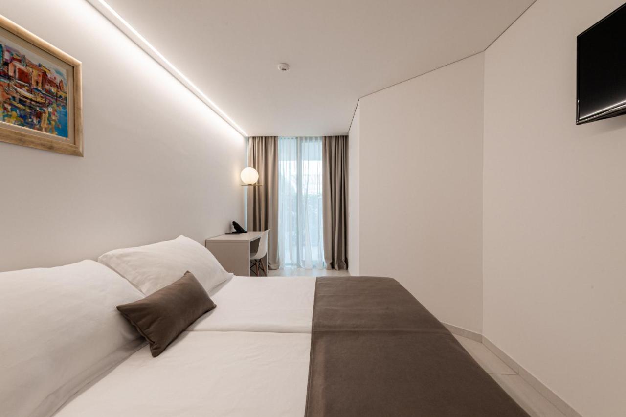 Aparthotel Joel Novalja Exteriér fotografie