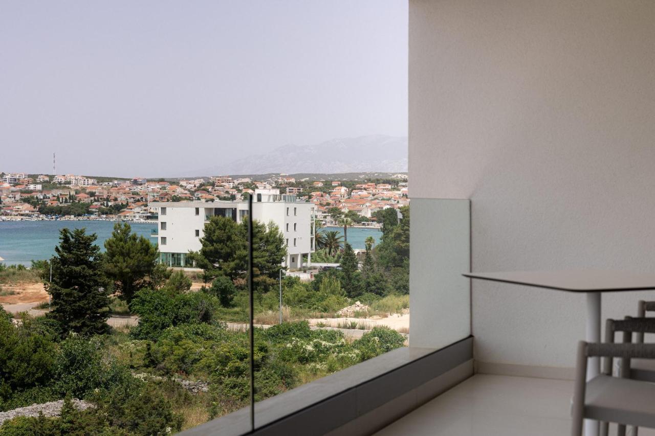 Aparthotel Joel Novalja Exteriér fotografie