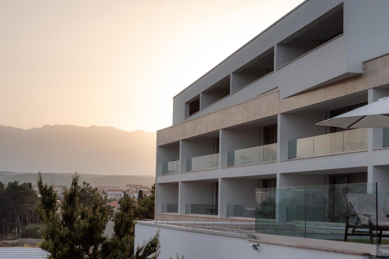 Aparthotel Joel Novalja Exteriér fotografie