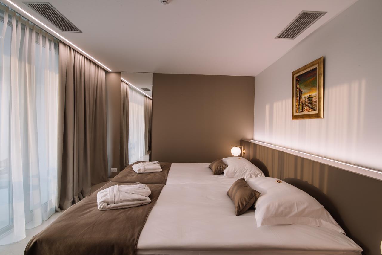 Aparthotel Joel Novalja Exteriér fotografie